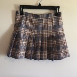 pleated plaid mini skirt